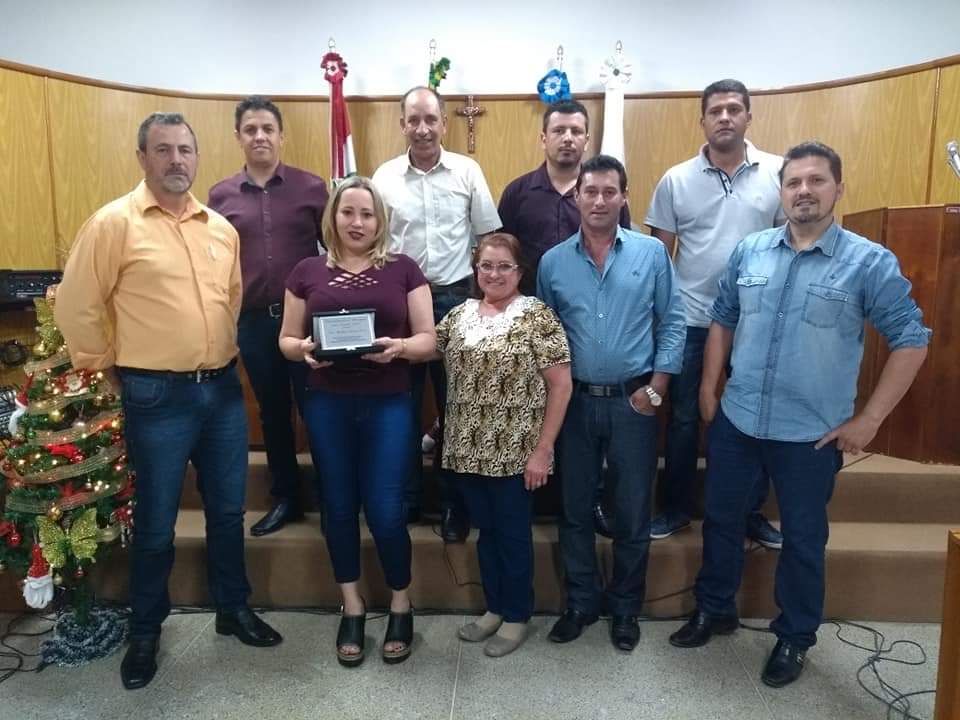 Câmara Municipal presta homenagem à médica cubana, Drª Madelaine